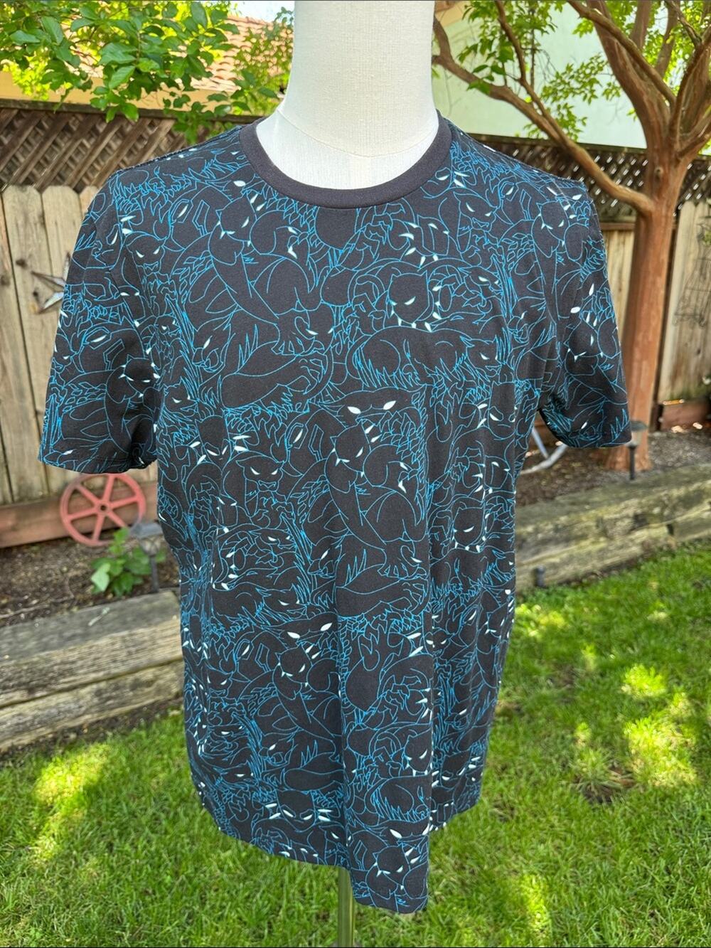 Black Panther Marvel Graphic Black Short Sleeves Pullover Crew Neck Men's Large